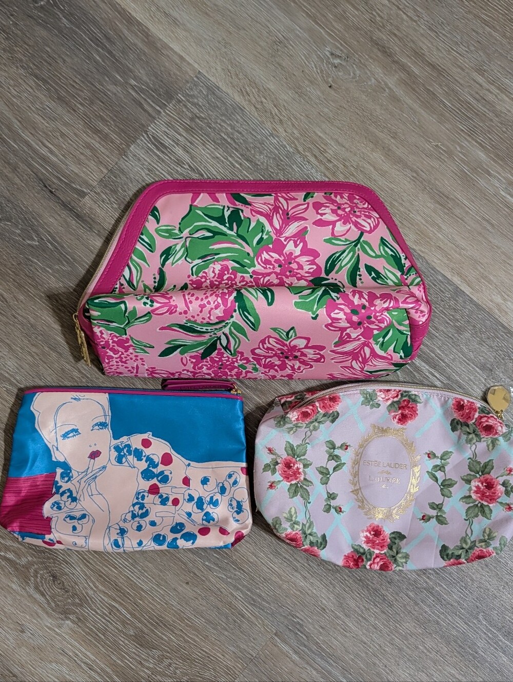 Estee Lauder Cosmetic Bag Bundle Of 3